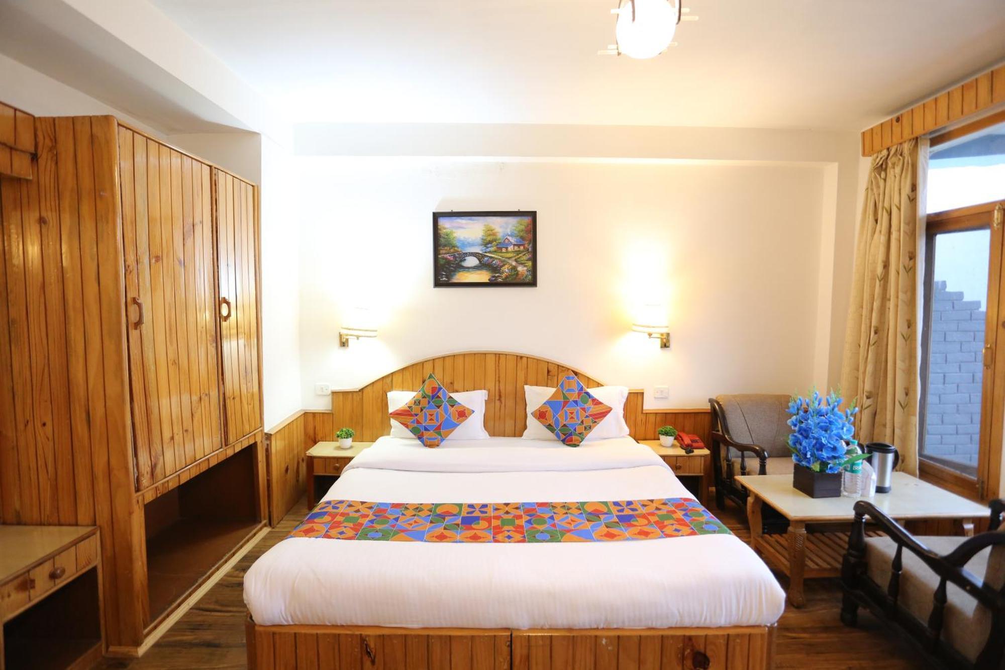 Hotel Surbhi Vashist Exterior foto