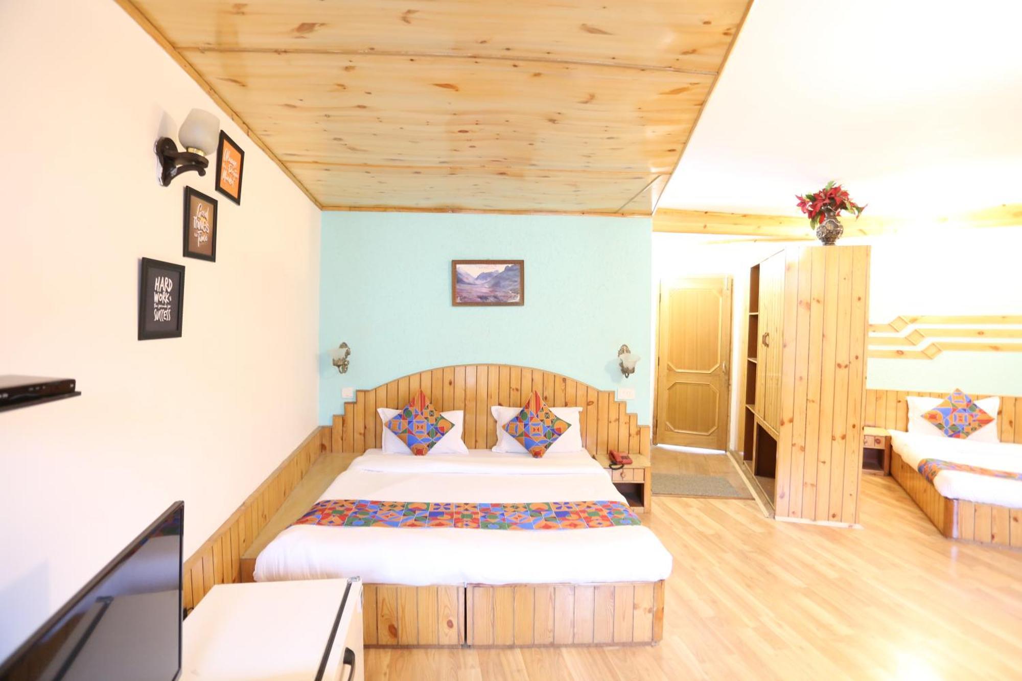 Hotel Surbhi Vashist Exterior foto