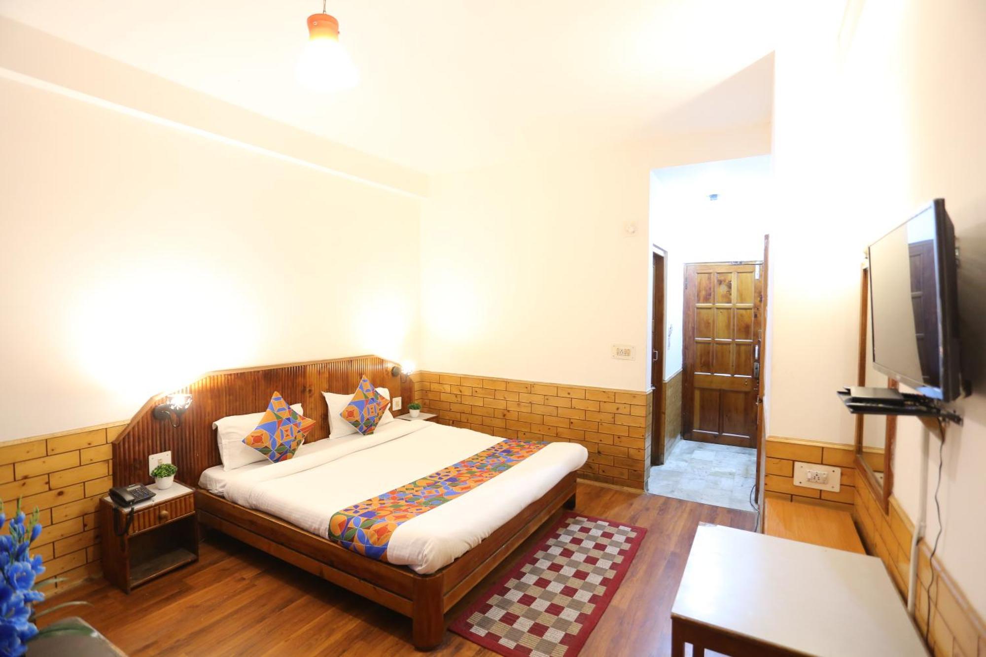 Hotel Surbhi Vashist Exterior foto